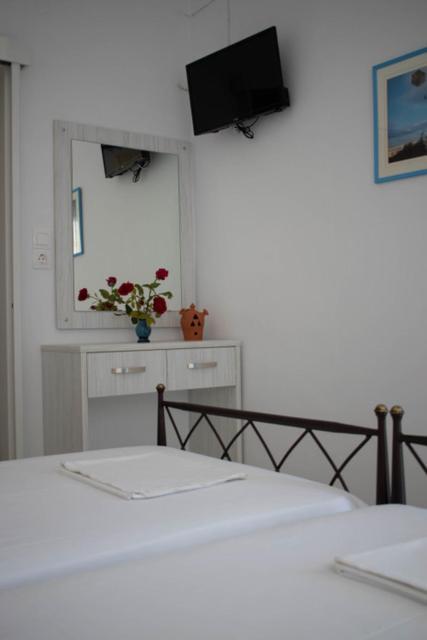 Kouki Maria Rooms Apollonía Exterior photo